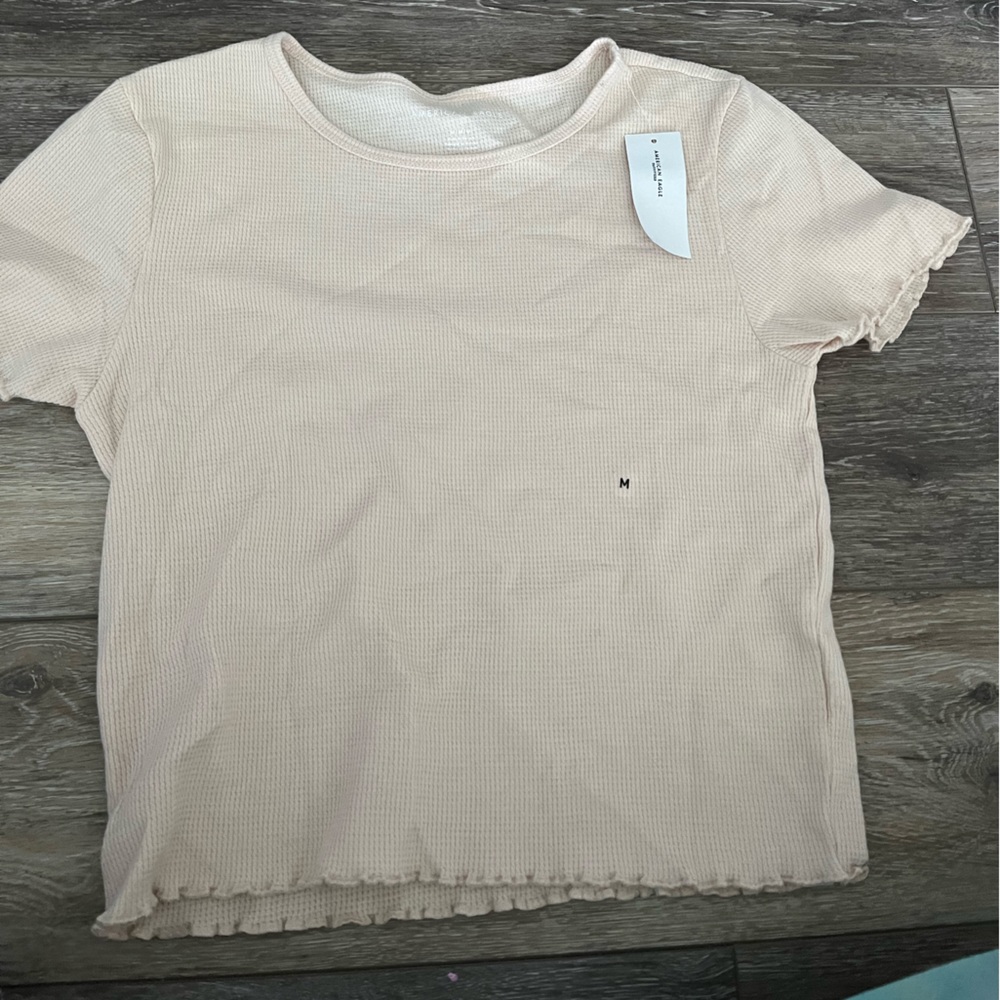 American eagle waffle cropped tee, size medium, light pink, new with tags